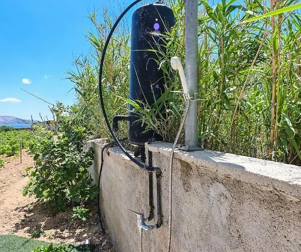 Дом отдыха House Silvijo Колан